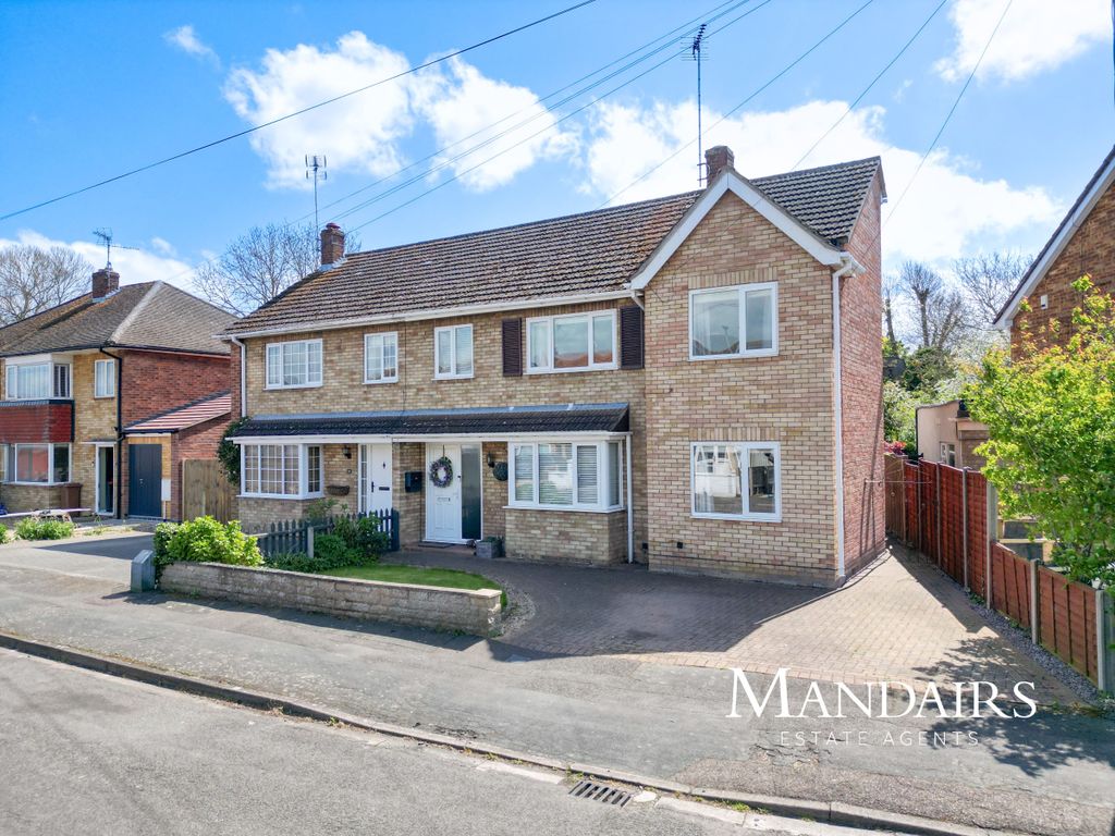 Property photo 2 of 36