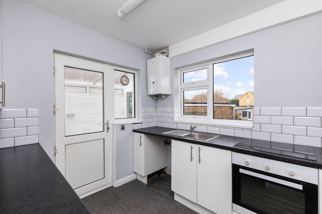 Property photo 3 of 9 4733566