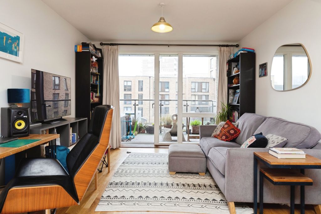 Property photo 2 of 20 Fs_260126_03