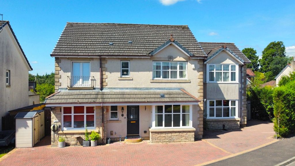 Property photo 1 of 33