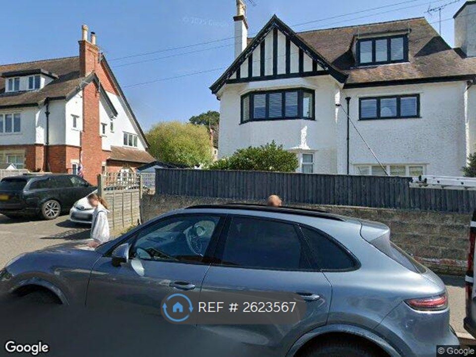 Property photo 1 of 35