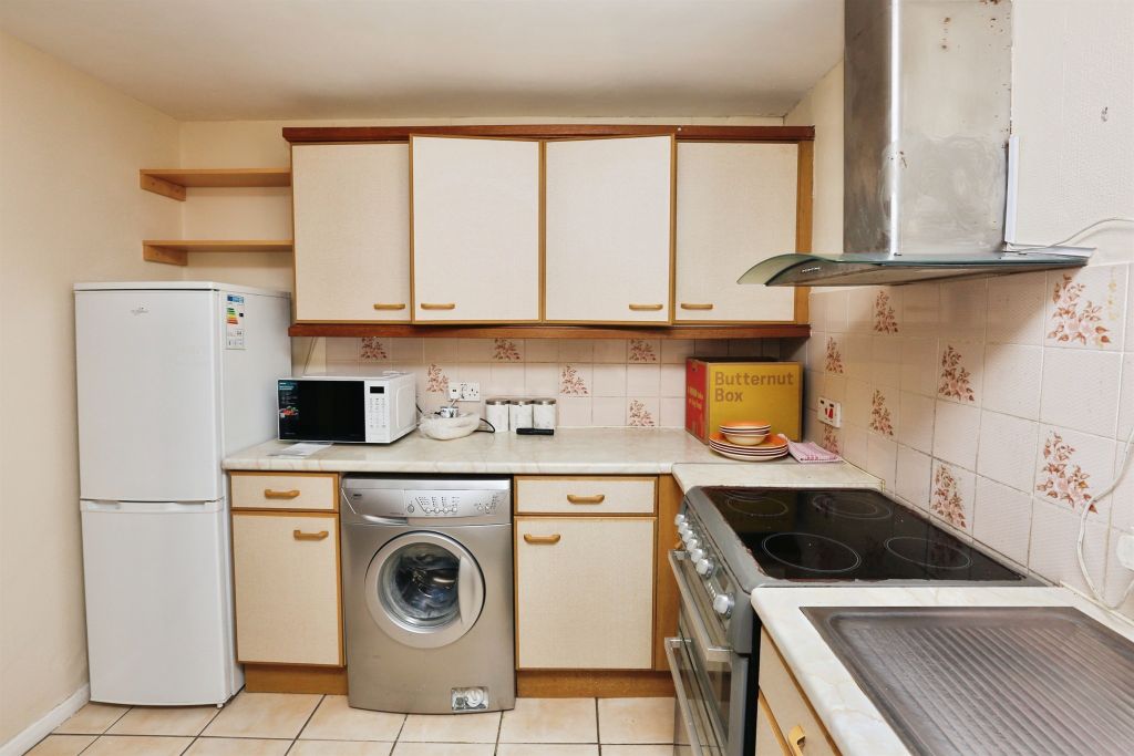Property photo 3 of 9