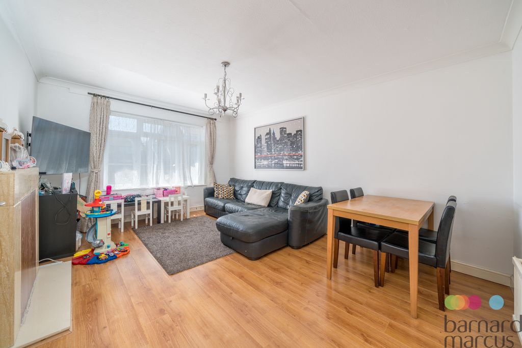 Property photo 1 of 13 Image
