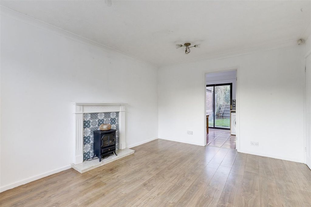 Property photo 3 of 15