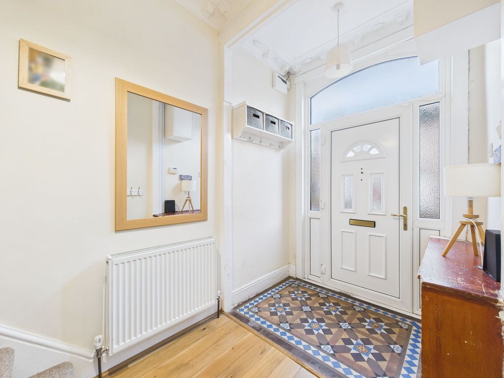 Property photo 2 of 30