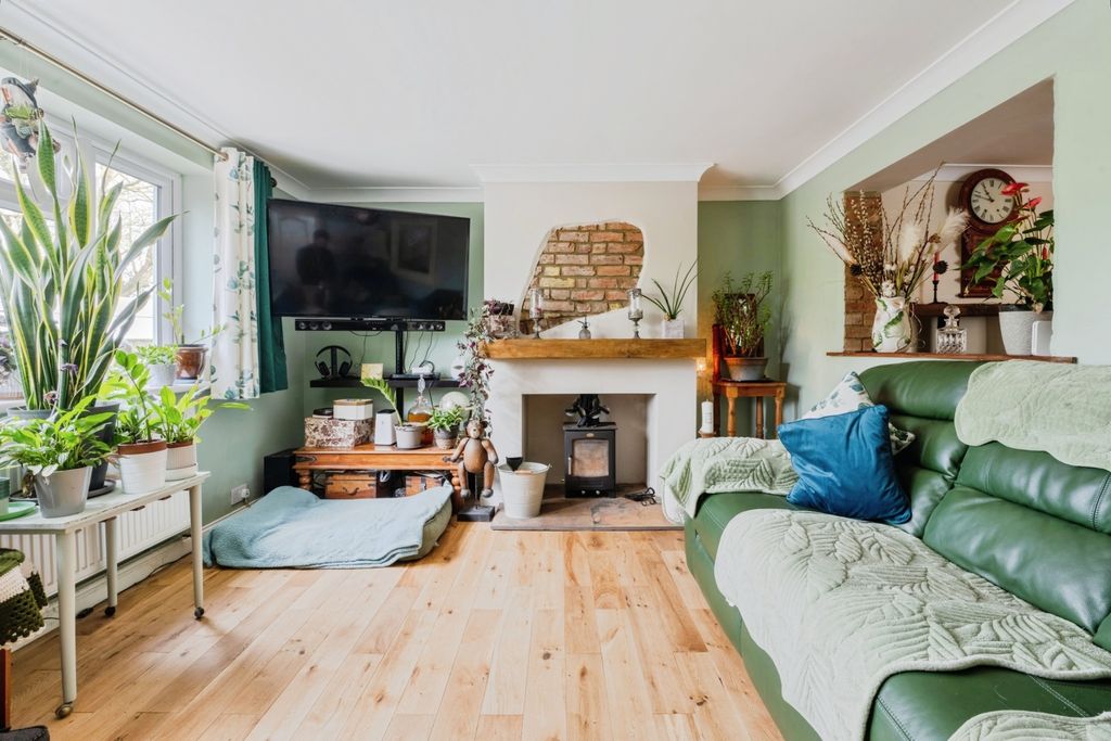 Property photo 2 of 18 Image 1