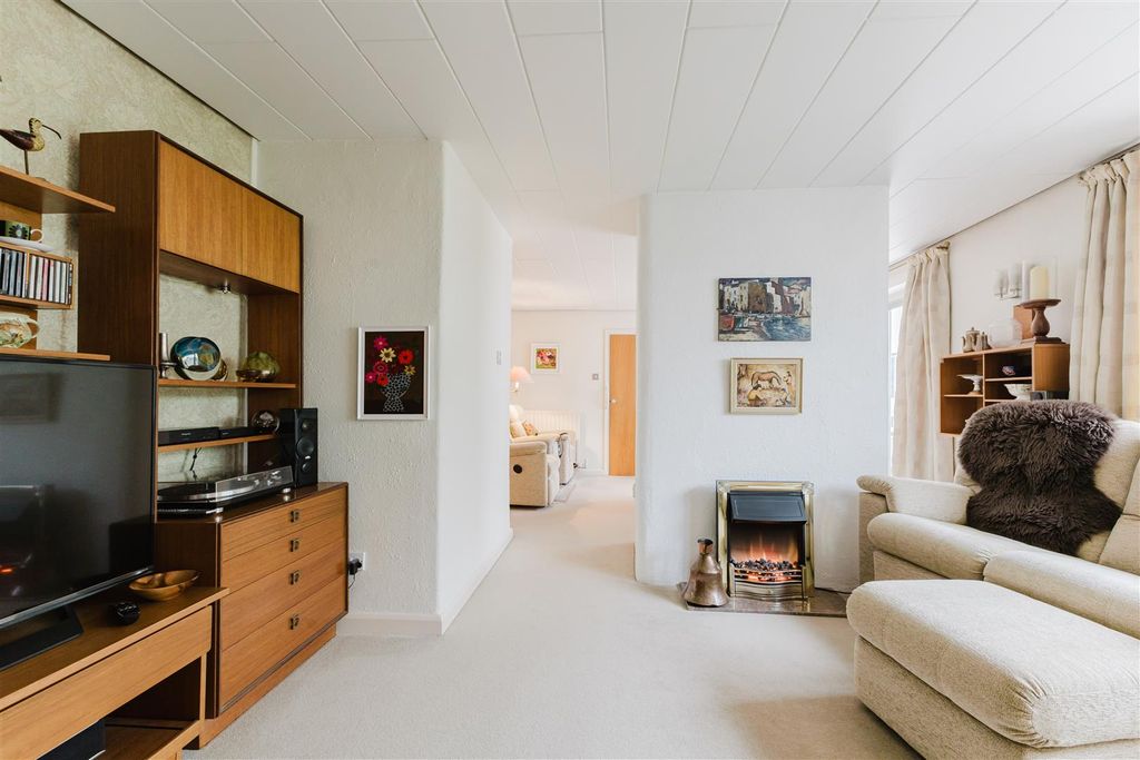 Property photo 3 of 26 Living 2.Jpg