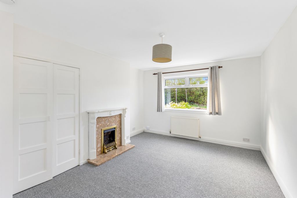 Property photo 2 of 18 Property Image 3