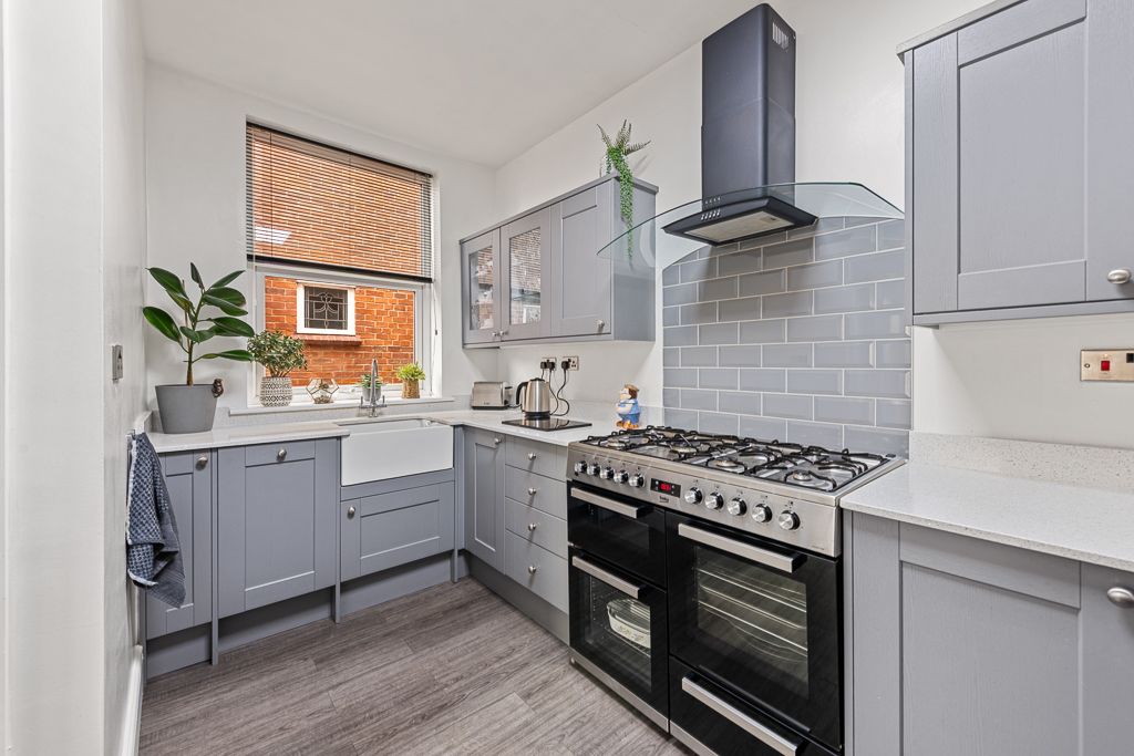 Property photo 2 of 30