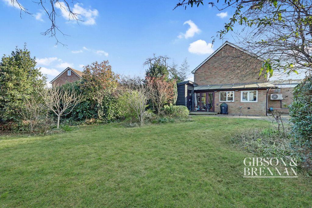 Property photo 3 of 31