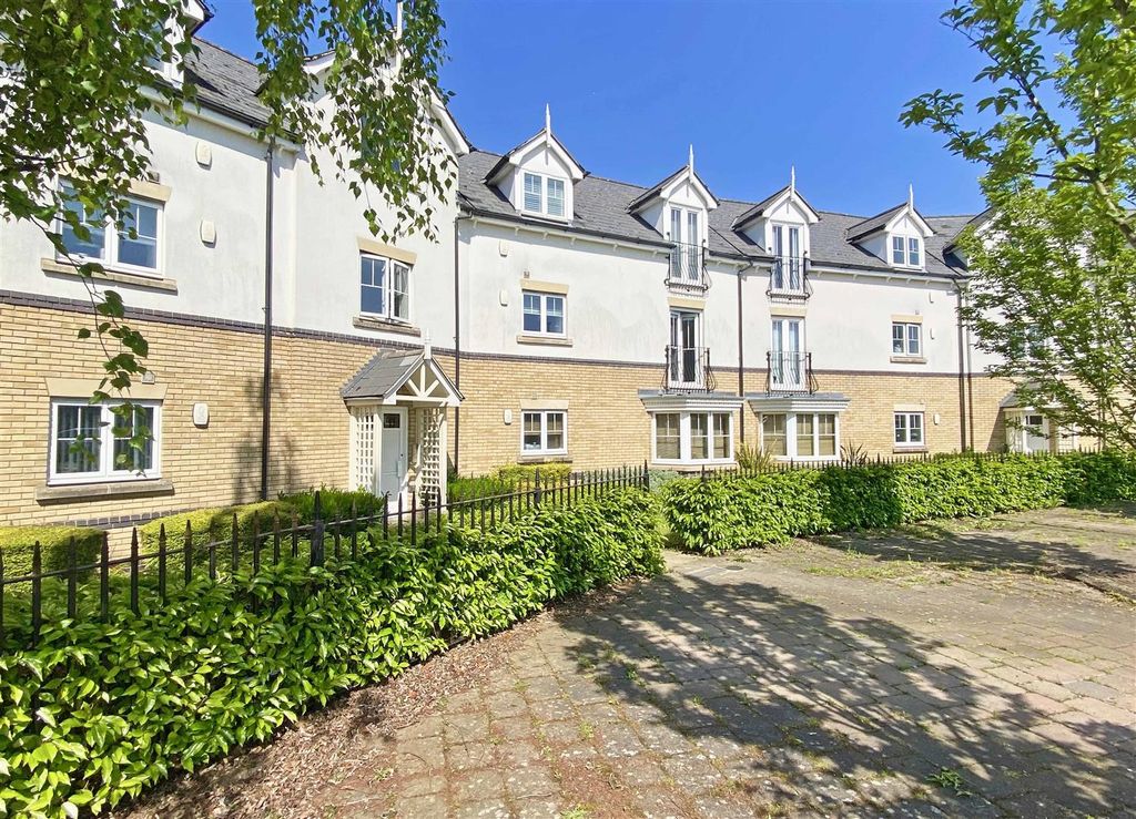 Property photo 1 of 15 Front.Jpg