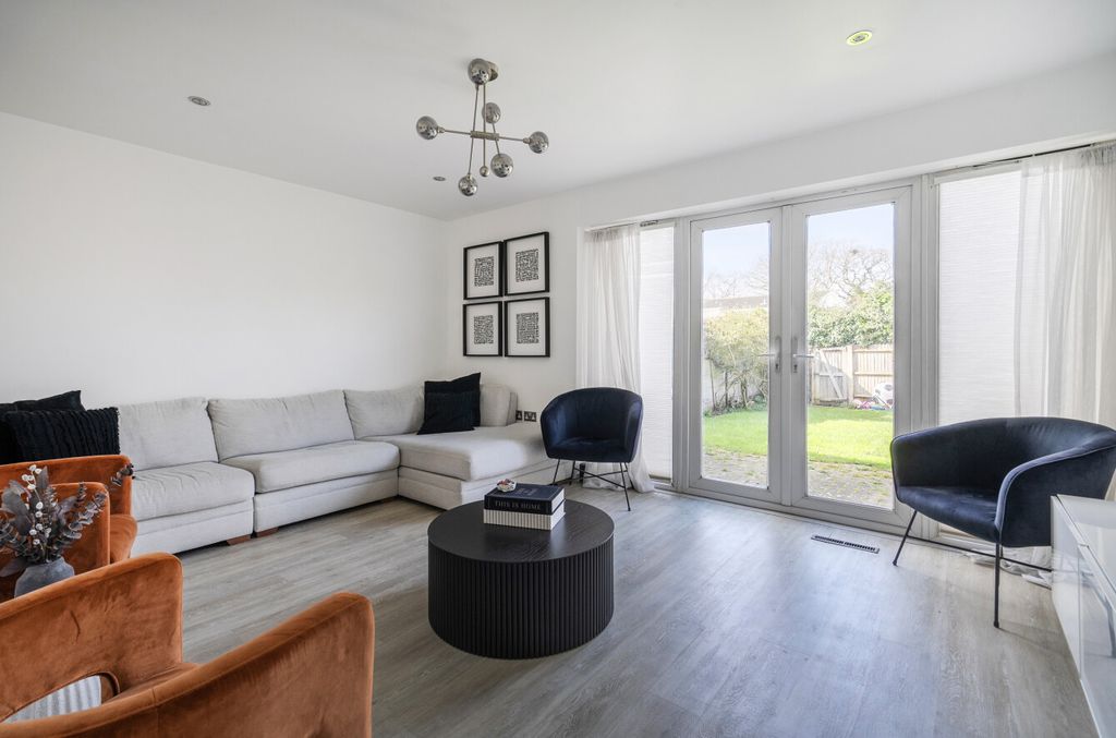 Property photo 2 of 15 1423974-5-69B00B2...