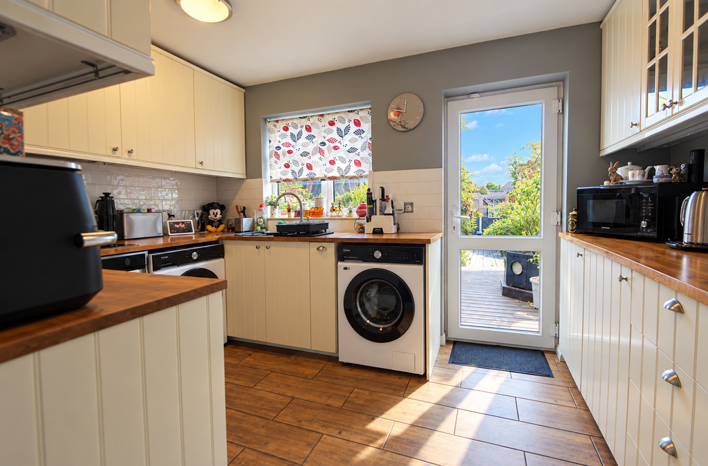 Property photo 3 of 15 Ebce750D-C184-4945-A0Ef-59Eaa59C69Af