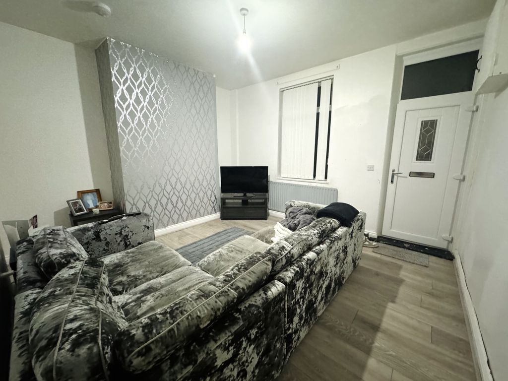 Property photo 2 of 6 Img_8178