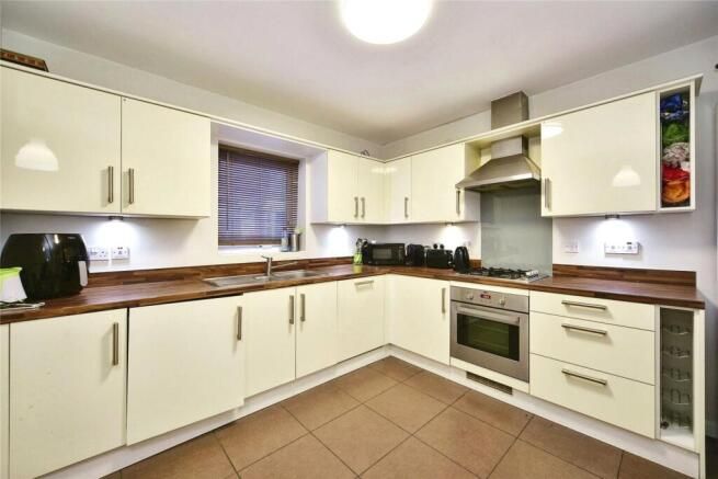 Property photo 3 of 5