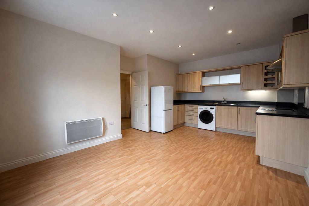 Property photo 3 of 12 Picture No. 23