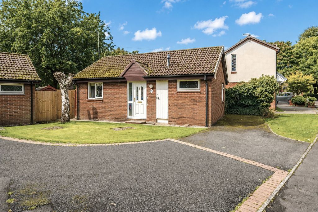 Property photo 1 of 18