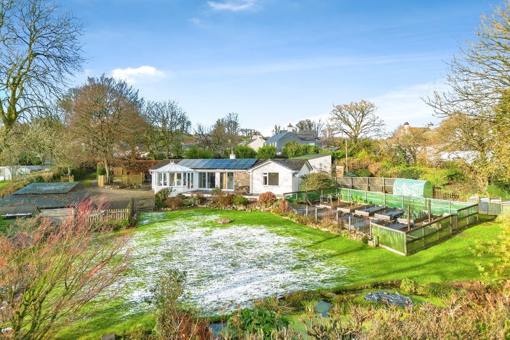 Property photo 1 of 33 Whispering Winds