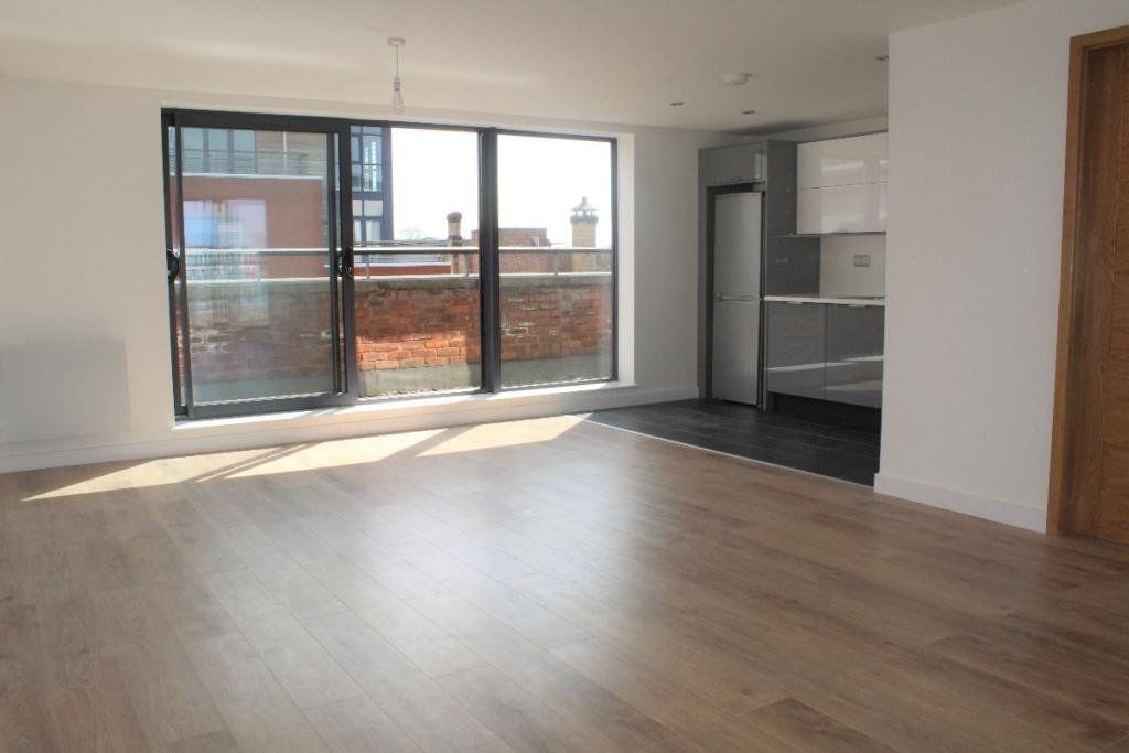 Property photo 2 of 20 Open Plan Lounge