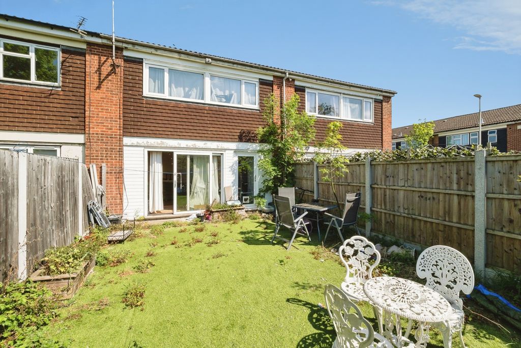 Property photo 2 of 12 Pbox-Img.Jpg