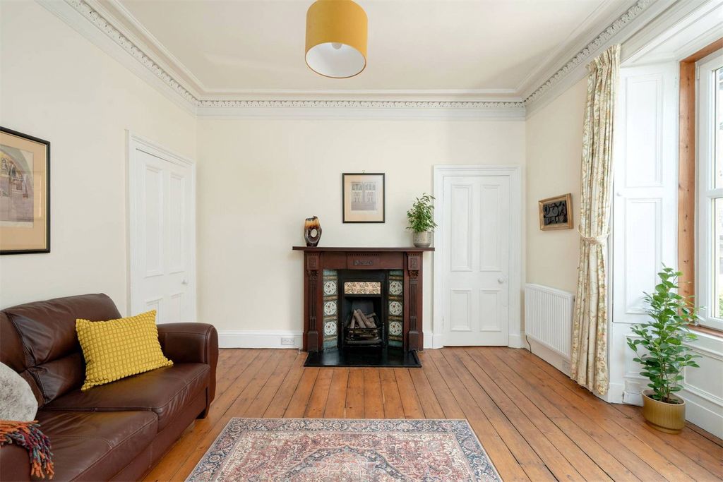 Property photo 3 of 20 Picture No. 18
