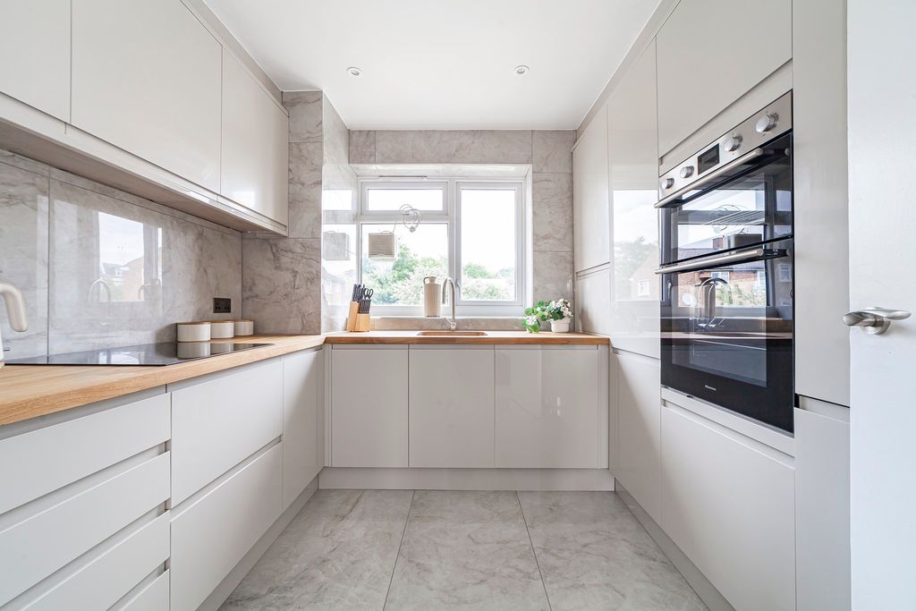 Property photo 2 of 36 Kitchen