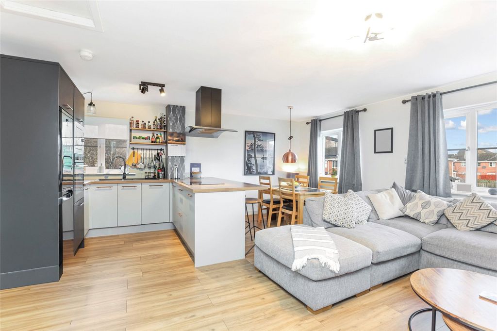 Property photo 2 of 15 2