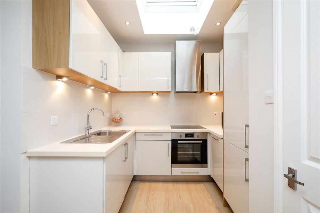 Property photo 3 of 9 Picture No. 09