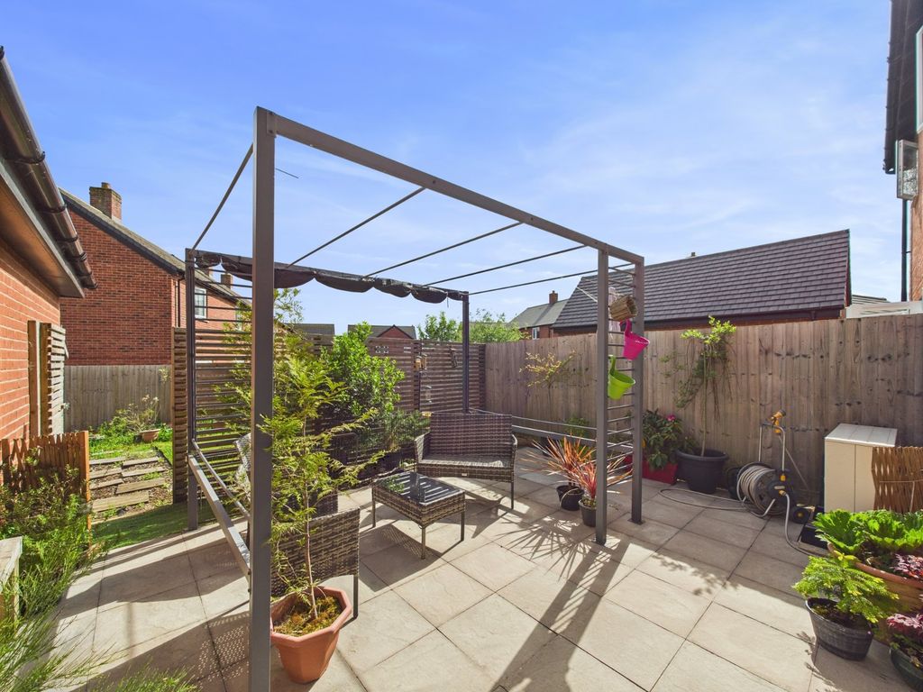 Property photo 2 of 17 Picture No. 13