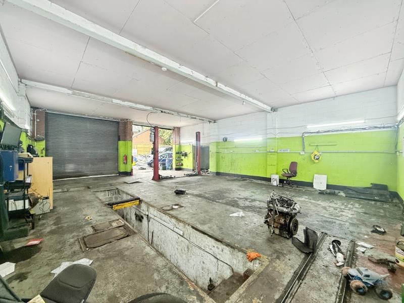 Property photo 2 of 18