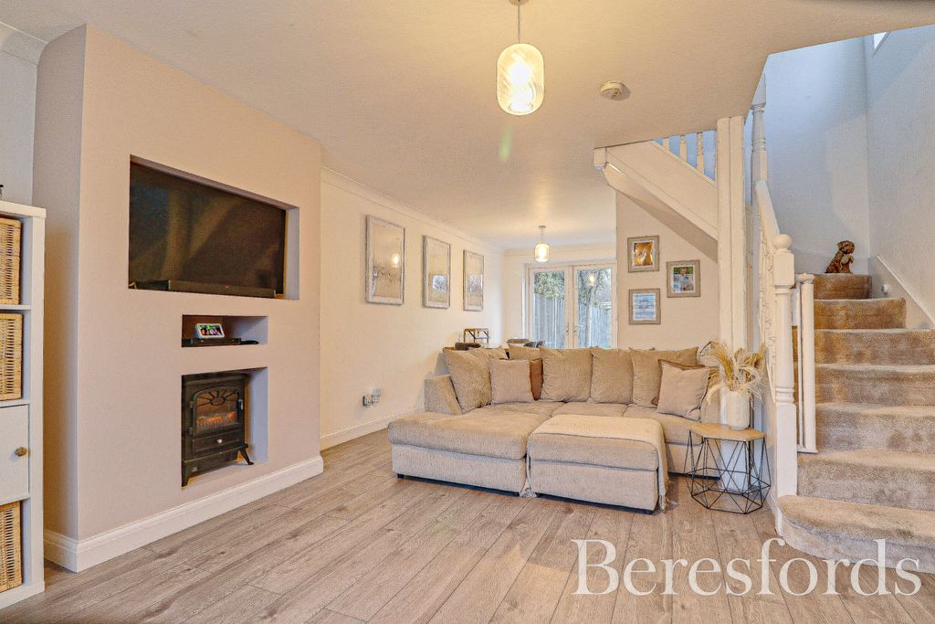 Property photo 2 of 18 Picture No. 38