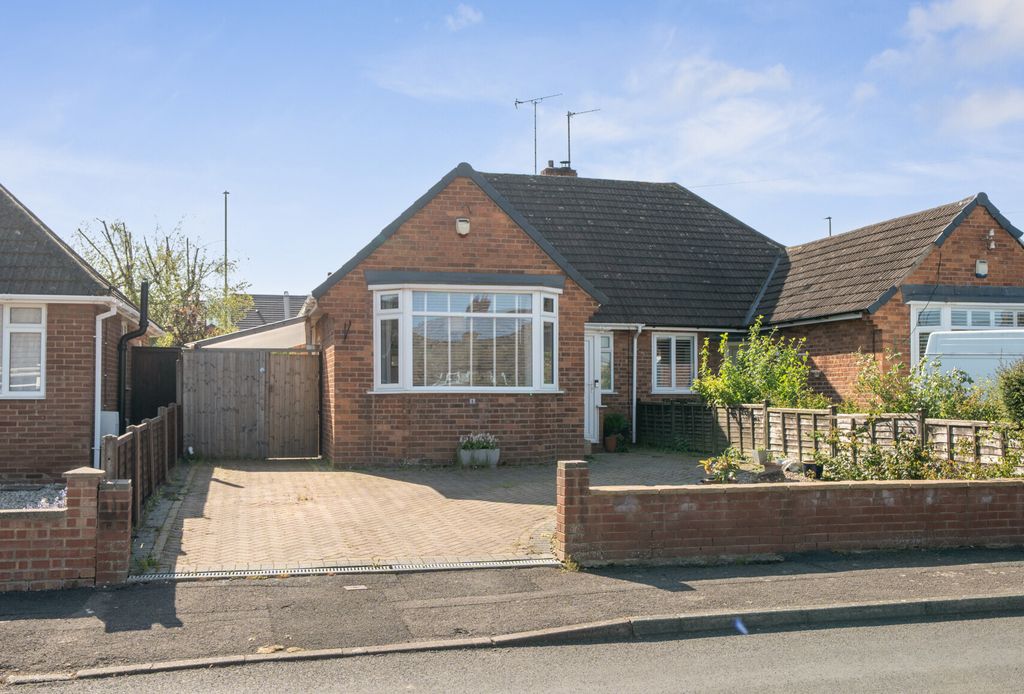 Property photo 1 of 17 1449094-19-69E8Dd...