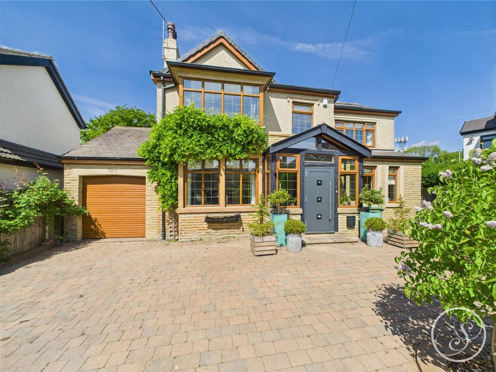 Property photo 1 of 41 External
