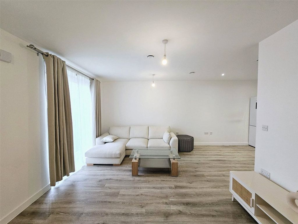 Property photo 3 of 7 Picture No. 02