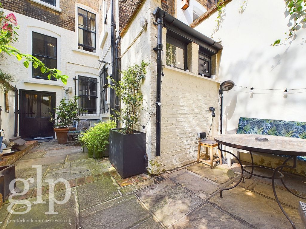 Property photo 2 of 28 3652314