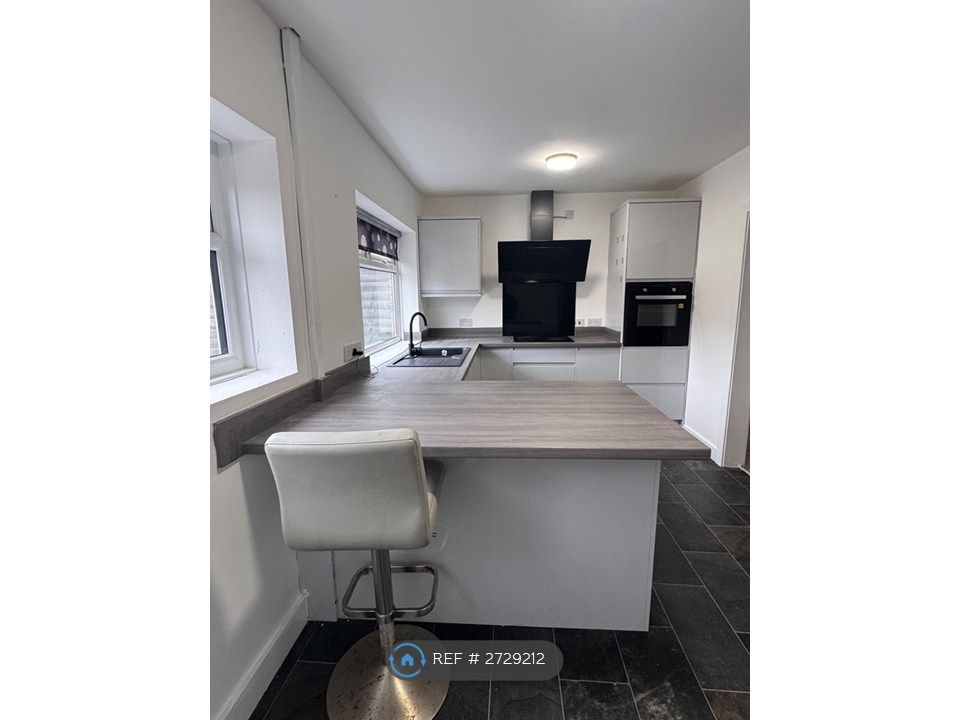 Property photo 1 of 13 Kitchen