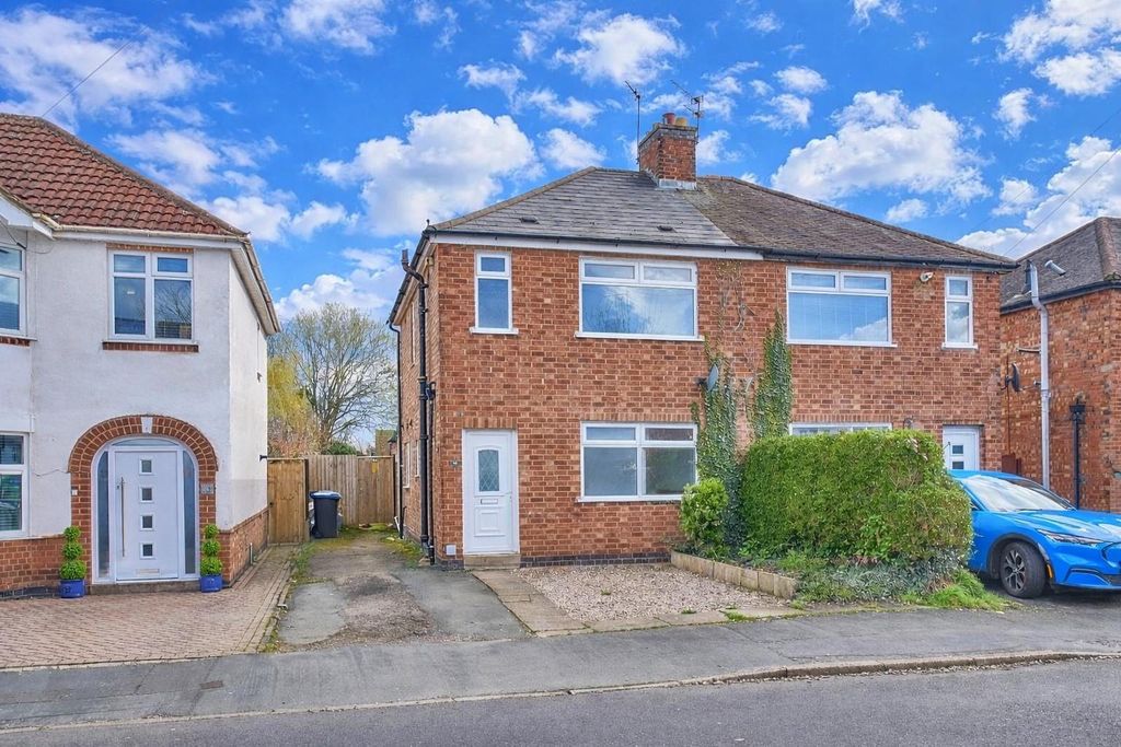 Property photo 1 of 11 Sunny Front.Jpg