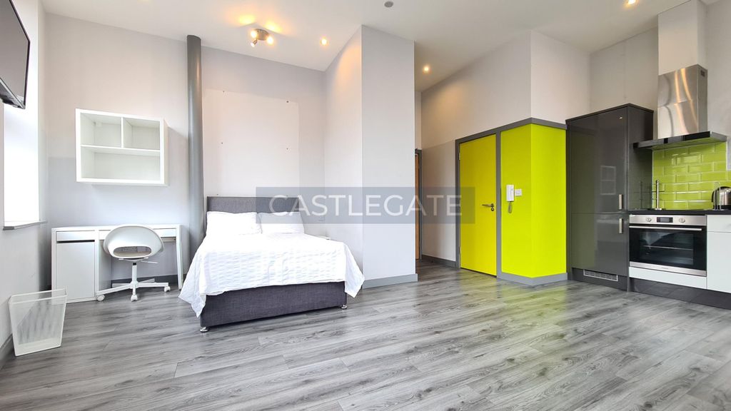 Property photo 2 of 16 Room 36 , The Works At Standard House (2)