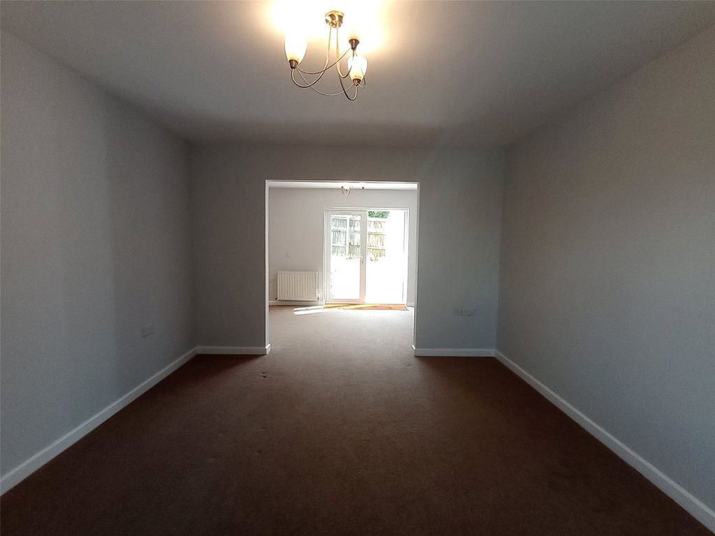 Additional image 6 of 3 bed semi-detached house to rentHubberston Court, Hubberston, Milford Haven SA73