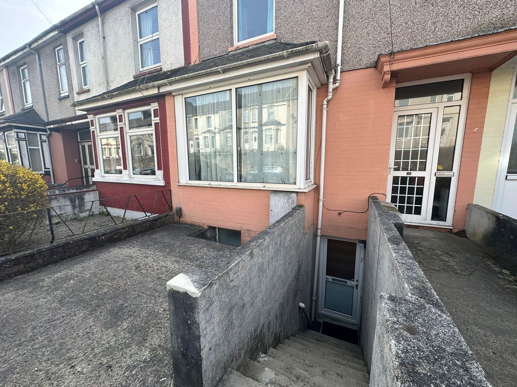 Property photo 2 of 7 Photo 14