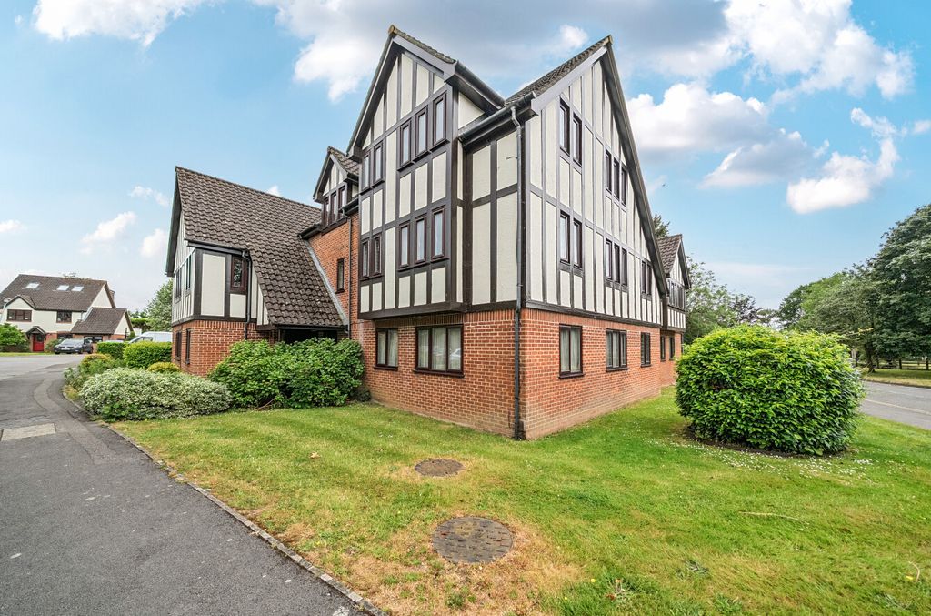 Property photo 1 of 15 1470953-14-6A22B4...