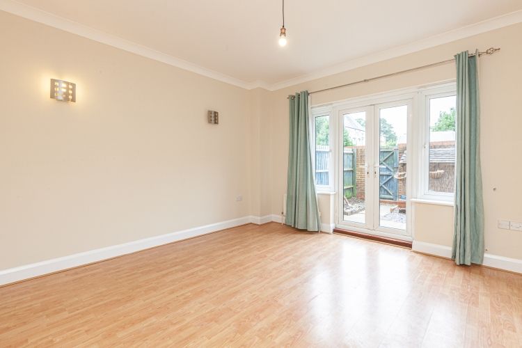 Property photo 2 of 9 261775