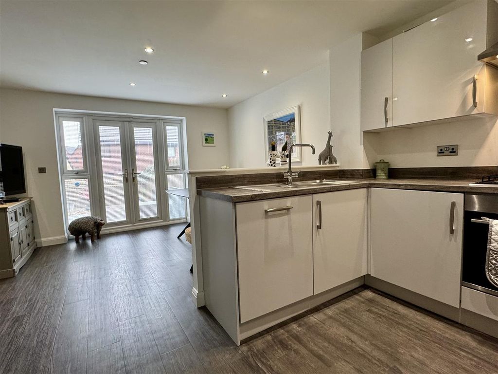 Property photo 2 of 35 Open Plan Kitchen Dining Room