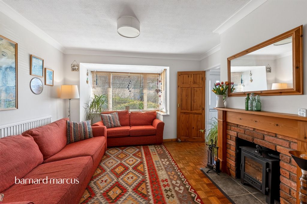 Property photo 3 of 19