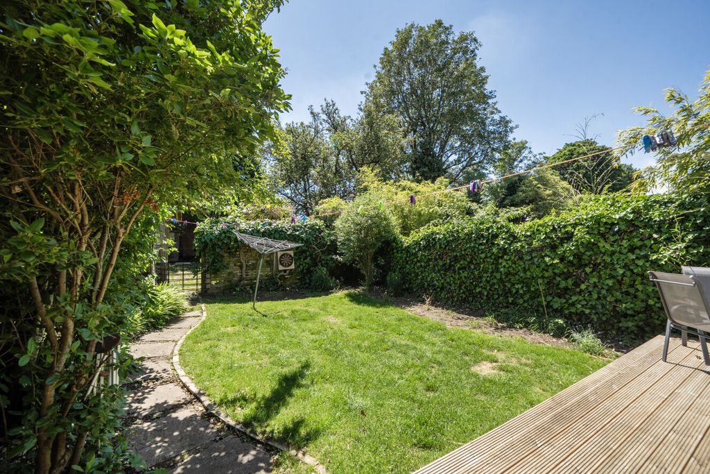 Property photo 3 of 8 1479976-1-6A3299F...