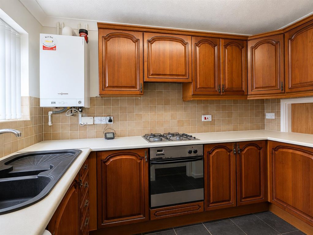 Property photo 3 of 19 18.Png