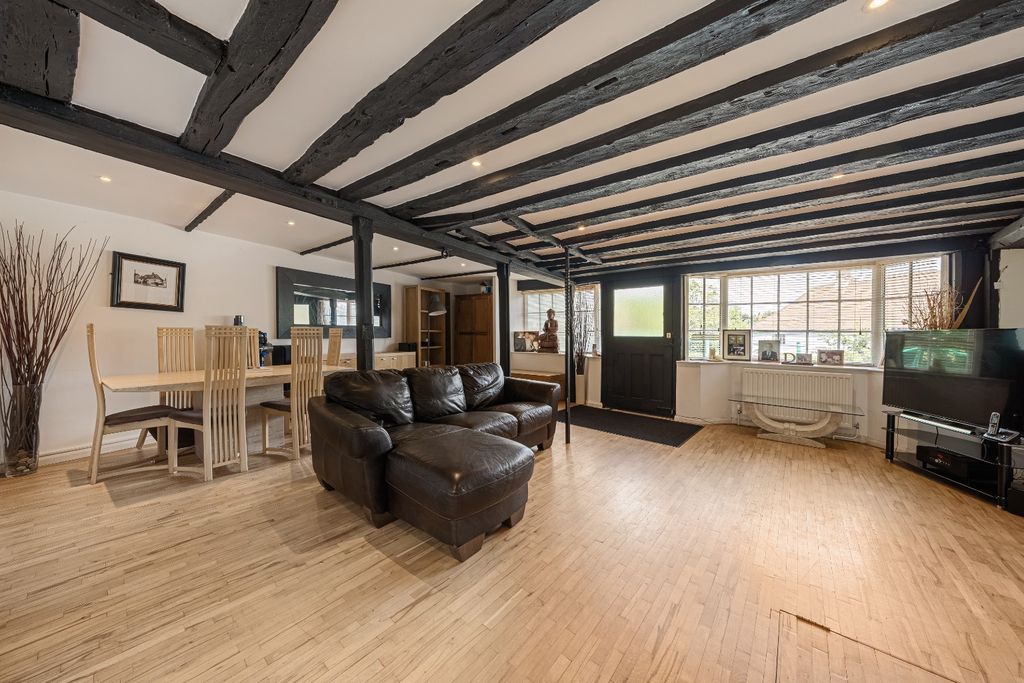 Property photo 3 of 38 5228713