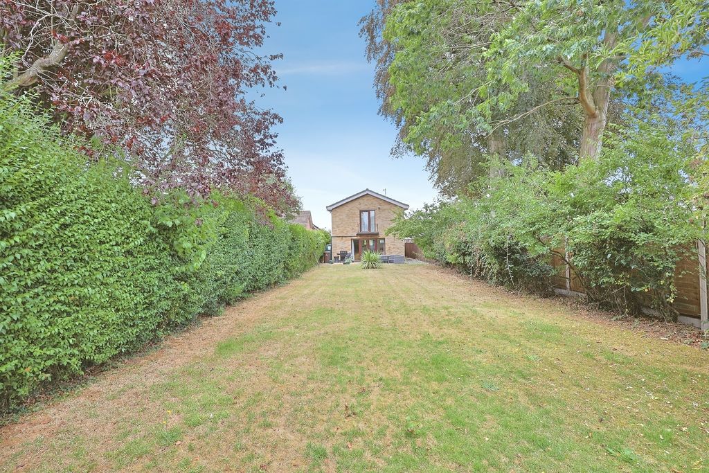Property photo 3 of 23