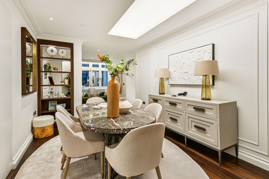 Property photo 2 of 16 Image