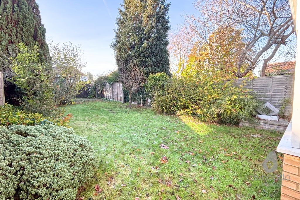 Property photo 3 of 19 4704978